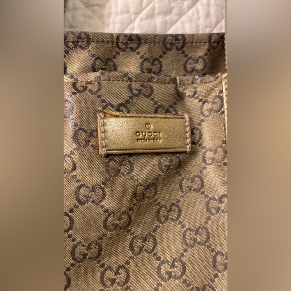 Gucci Metallic Gold Tote with GG Pattern - Picture 3 of 8